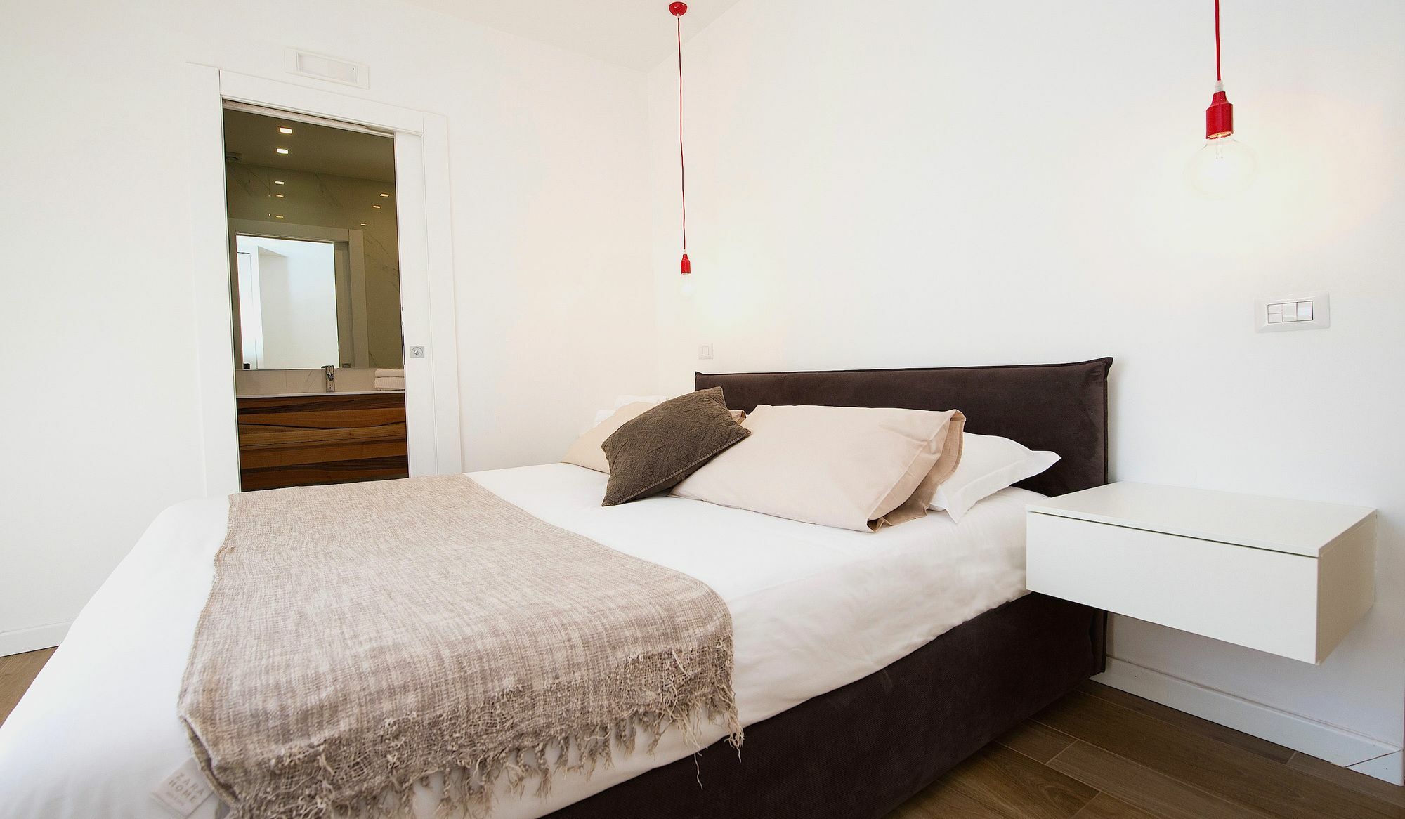 Vatican Kalasa Suite & Deluxe โรม ภายนอก รูปภาพ
