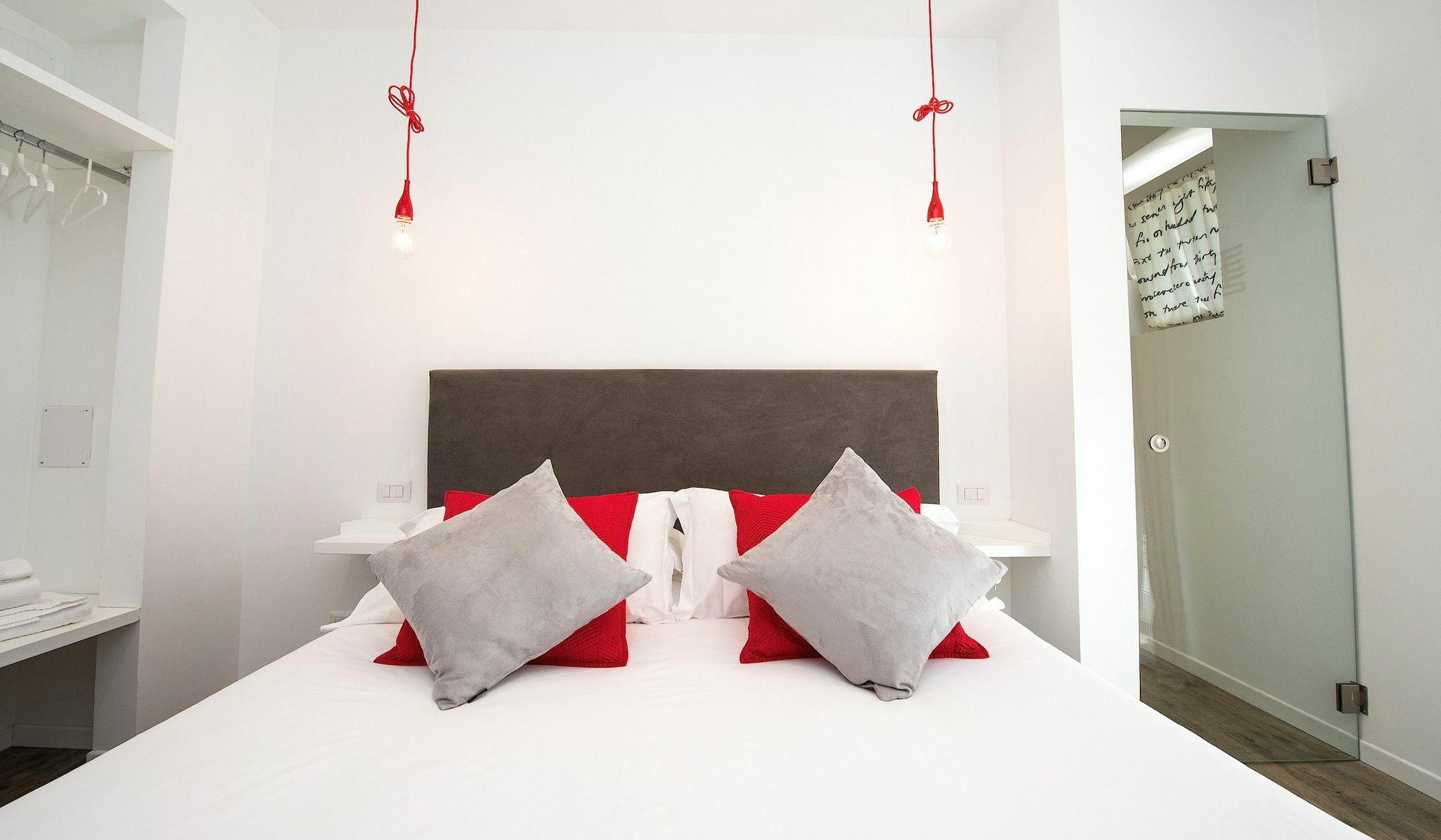 Vatican Kalasa Suite & Deluxe โรม ภายนอก รูปภาพ