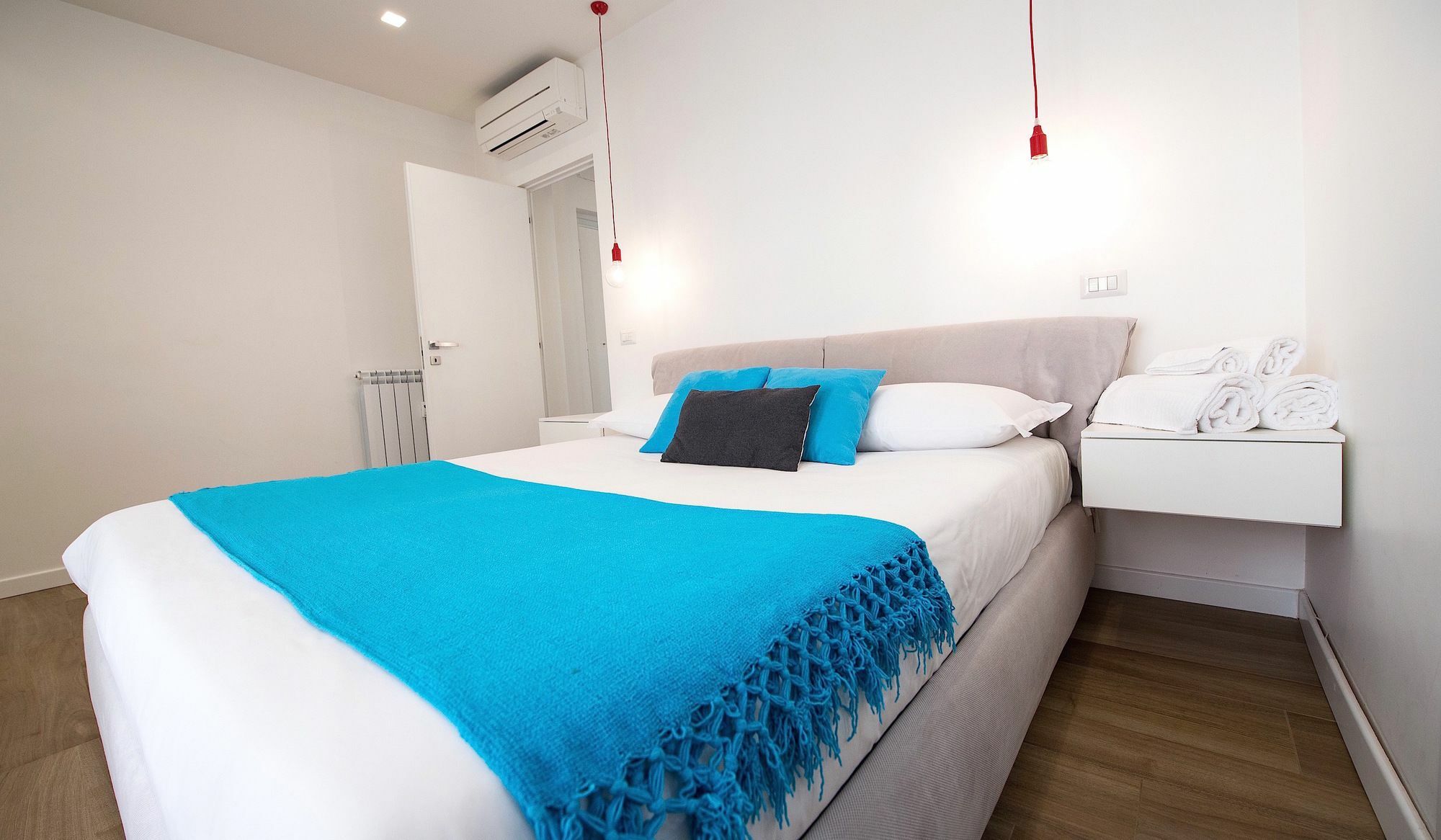 Vatican Kalasa Suite & Deluxe โรม ภายนอก รูปภาพ